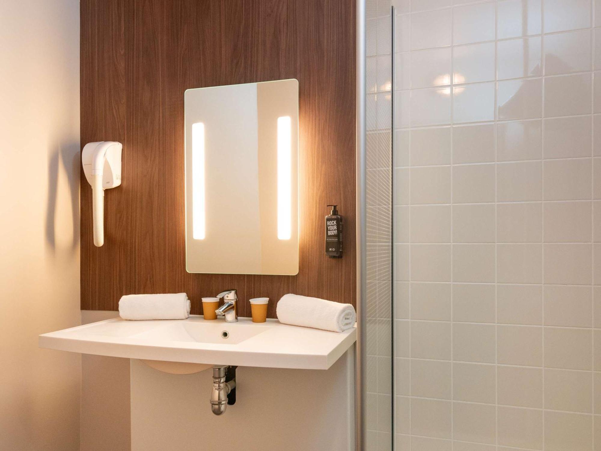 Hotel Ibis Styles Rouen Parc Expos Zenith 3*